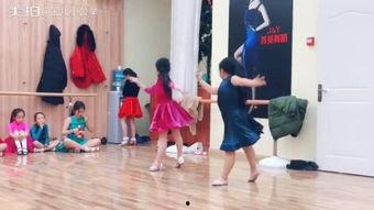 送别舞蹈独舞成人舞蹈视频,成人舞蹈视频中的送别独舞情感演绎